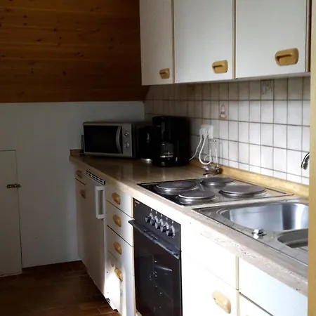 Haus Waldeck בית הארחה